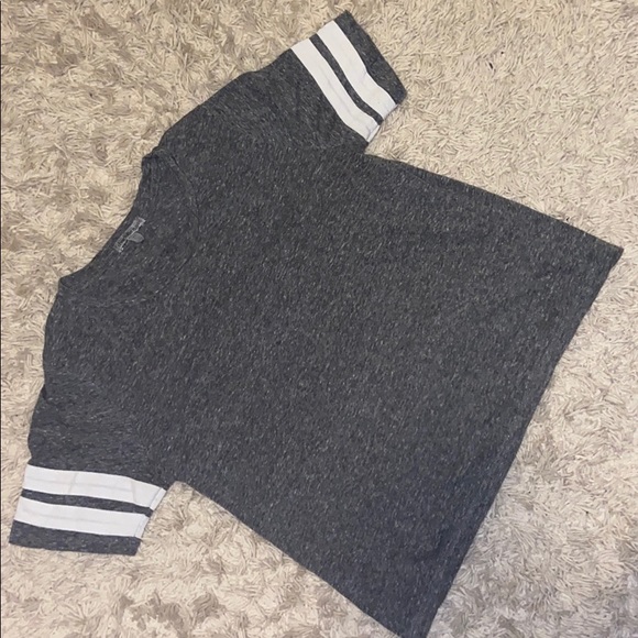 Charlotte russe loose grey with white striped top - Picture 1 of 4